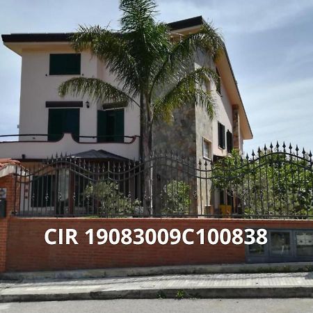 La Collina Capo D'Orlando Bed and Breakfast Buitenkant foto