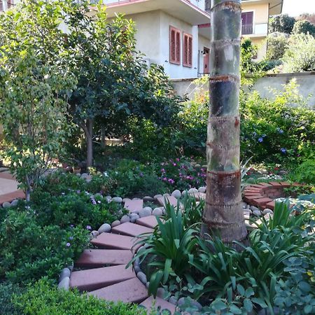 La Collina Capo D'Orlando Bed and Breakfast Buitenkant foto