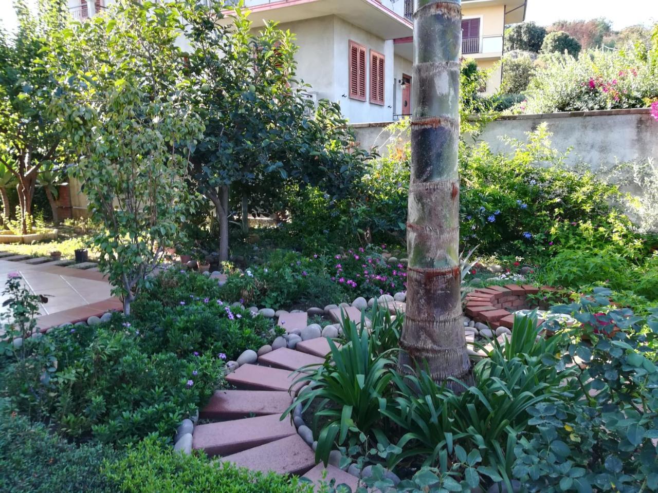 La Collina Capo D'Orlando Bed and Breakfast Buitenkant foto